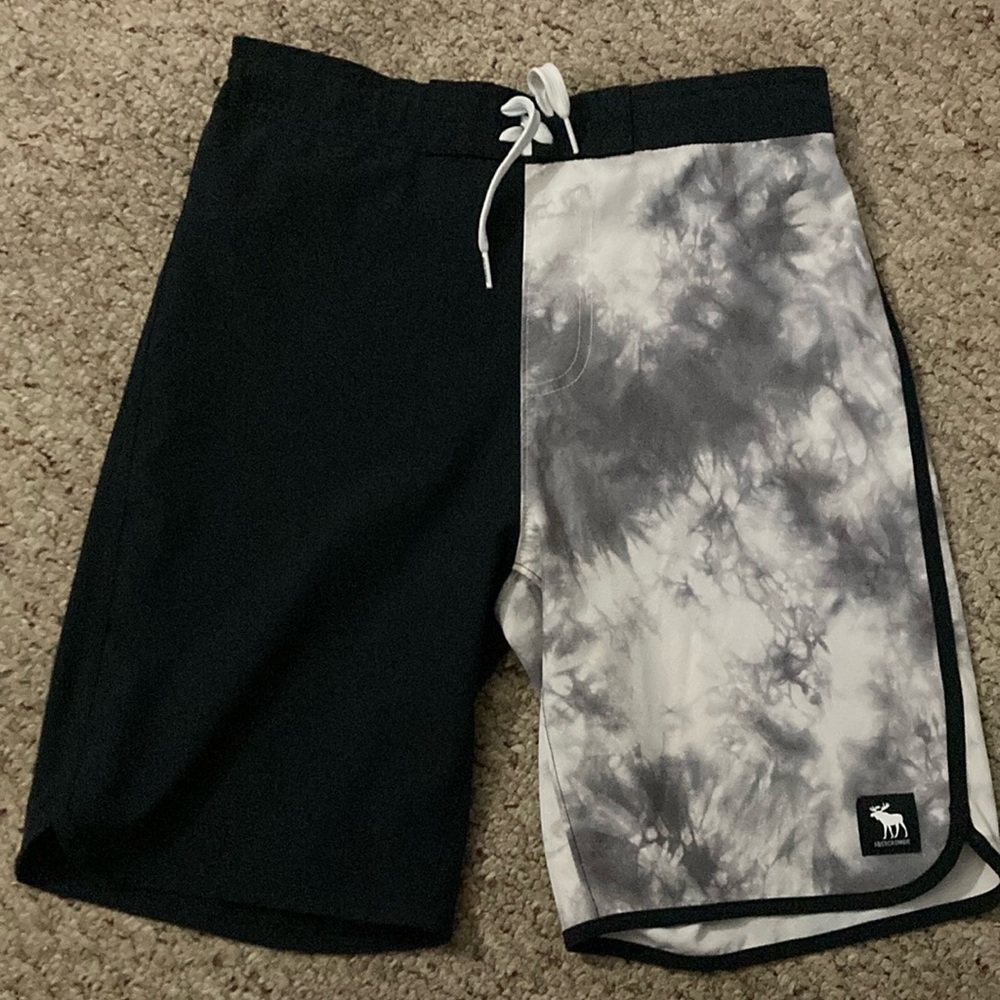Abercrombie kids board shorts -15/16 EUC